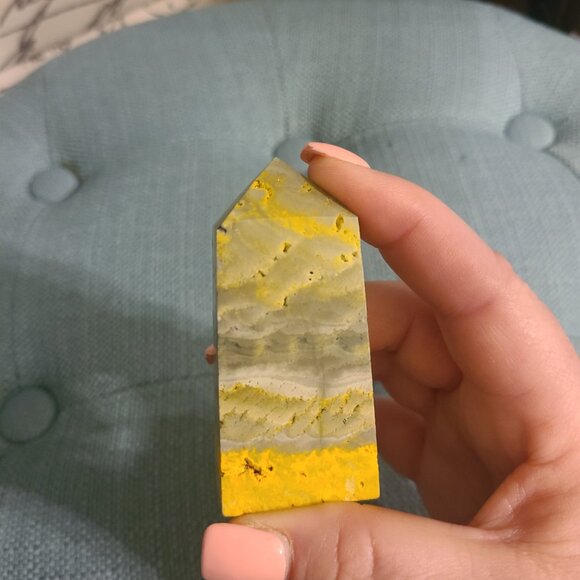 Crystal Tower - Bumblebee Jasper - use for intention setting or meditation - Picture 4 of 6